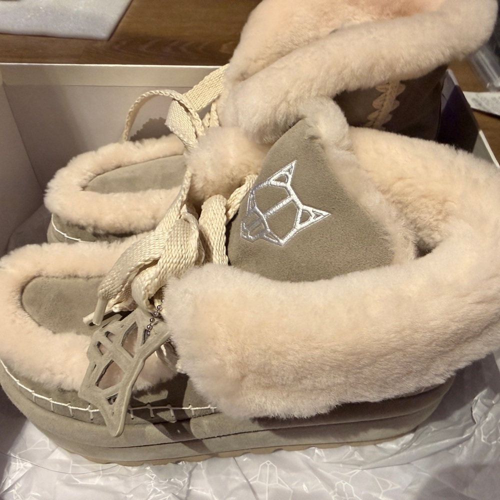 Naked Wolfe Beige Ankle Boots - Picture 6 of 7